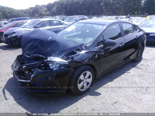 1G1BC5SM2H7154220 - 2017 CHEVROLET CRUZE LS შავი ფოტო 2