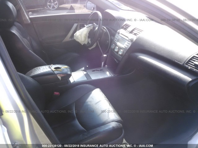 4T1BE46K29U895034 - 2009 TOYOTA CAMRY SE/LE/XLE 银色 照片 5