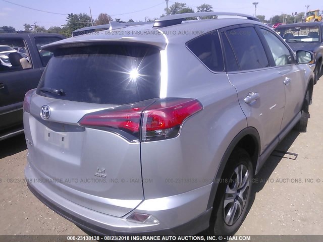 2T3BFREVXHW586875 - 2017 TOYOTA RAV4 LE SILVER photo 4