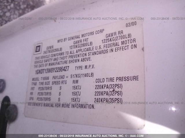 1GNDT13W8Y2286427 - 2000 CHEVROLET BLAZER WHITE photo 9