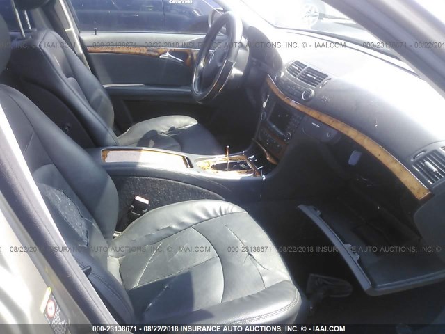 WDBUF56J36A911700 - 2006 MERCEDES-BENZ E 350 GRAY photo 5