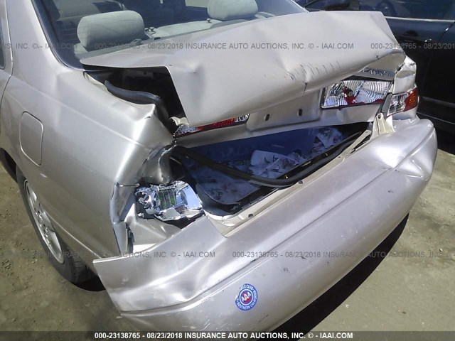 JT2BG22K5Y0462105 - 2000 TOYOTA CAMRY CE/LE/XLE 金色 照片 6