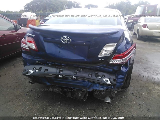 4T1BF3EK7AU574989 - 2010 TOYOTA CAMRY SE/LE/XLE ლურჯი ფოტო 6