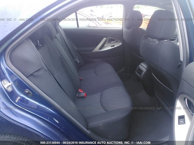 4T1BF3EK7AU574989 - 2010 TOYOTA CAMRY SE/LE/XLE ლურჯი ფოტო 8