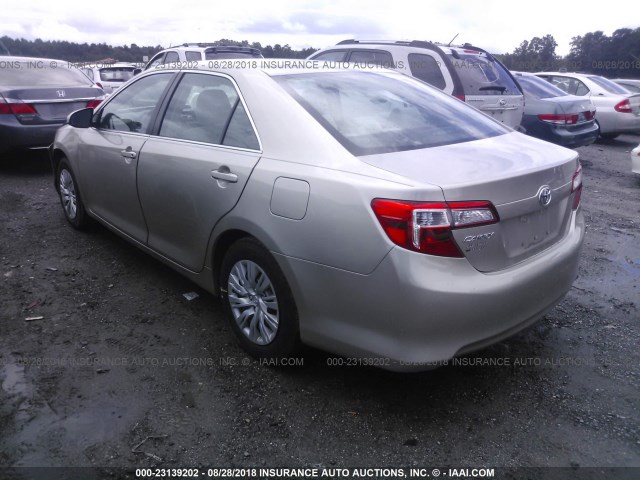 4T1BF1FKXEU730032 - 2014 TOYOTA CAMRY L/SE/LE/XLE Şampan foto 3