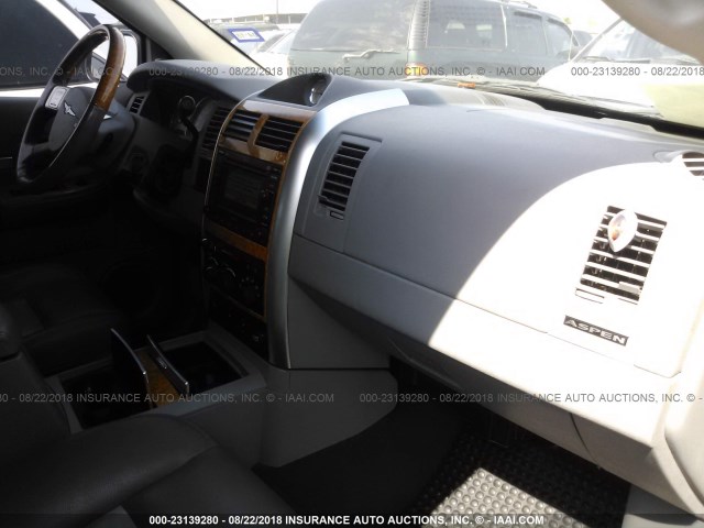 1A8HX58217F558196 - 2007 CHRYSLER ASPEN LIMITED შავი ფოტო 5
