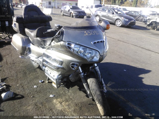 1HFSC47093A203731 - 2003 HONDA GL1800 GRAY photo 1