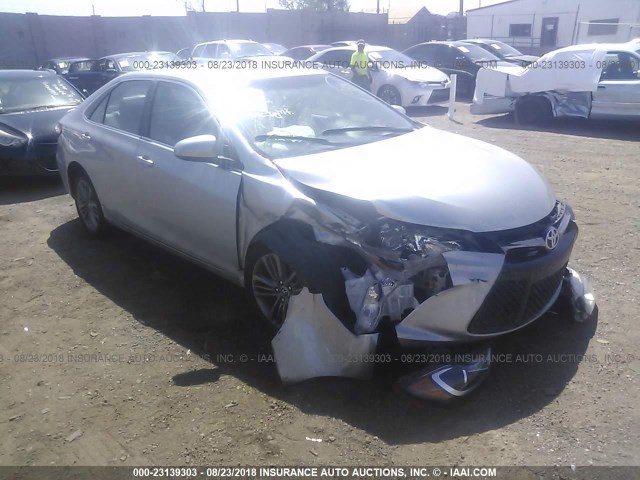 4T1BF1FK8GU145873 - 2016 TOYOTA CAMRY LE/XLE/SE/XSE GRAY photo 1