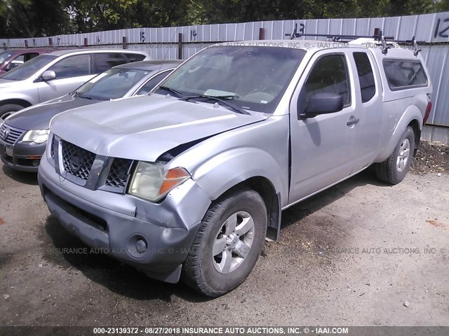 1N6BD06T17C455119 - 2007 NISSAN FRONTIER KING CAB XE SILVER photo 2