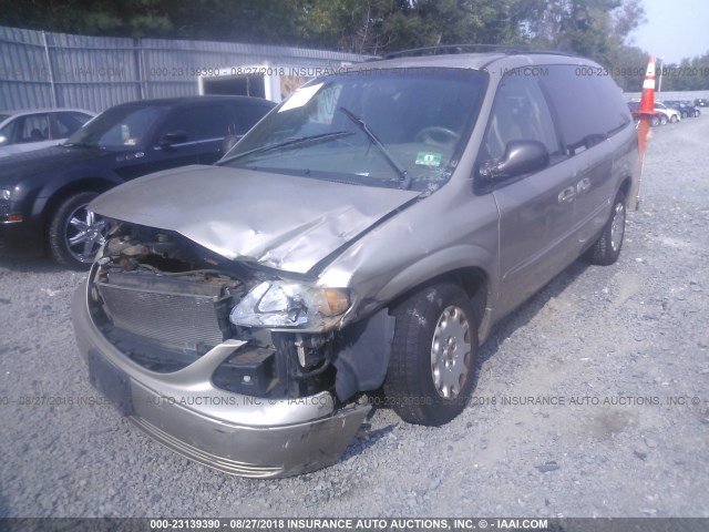 2C4GP44362R669632 - 2002 CHRYSLER TOWN & COUNTRY LX GOLD photo 2