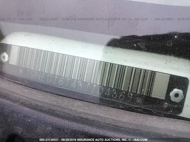 1GNEC16T43J104369 - 2003 CHEVROLET SUBURBAN C1500 WHITE photo 9