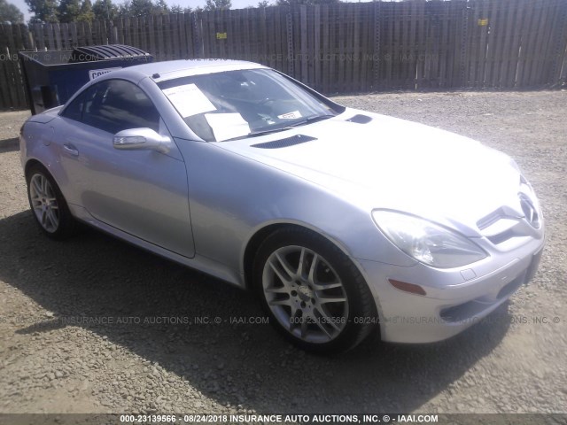 WDBWK54F87F144353 - 2007 MERCEDES-BENZ SLK 280 SILVER photo 1