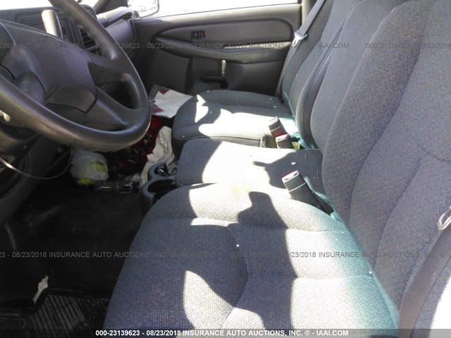 3GCEC14X77G244731 - 2007 CHEVROLET SILVERADO C1500 CLASSIC WHITE photo 5