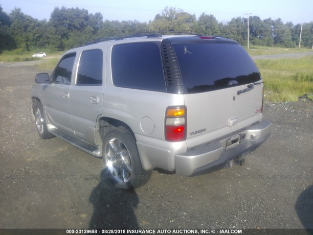 1GKEK63U76J155735 - 2006 GMC YUKON DENALI GRAY photo 3