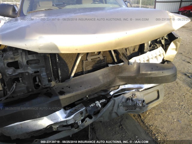 1GCHC29U45E160145 - 2005 CHEVROLET SILVERADO C2500 HEAVY DUTY GOLD photo 6