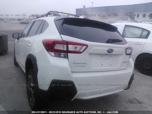 JF2GTAMC0JH342990 - 2018 SUBARU CROSSTREK LIMITED WHITE photo 3