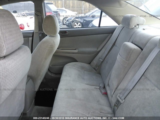 JTDBE32K620032139 - 2002 TOYOTA CAMRY LE/XLE/SE Алтын фото 8