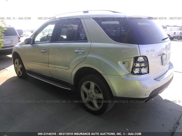 4JGBB86E97A181197 - 2007 MERCEDES-BENZ ML 350 SILVER photo 3