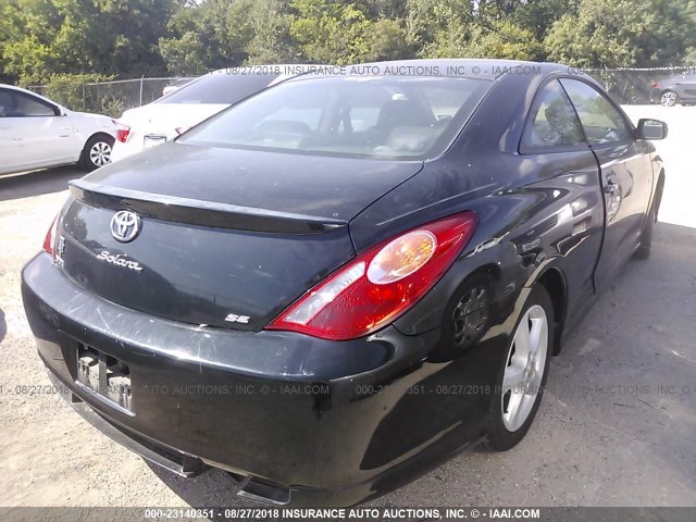 4T1CE38P54U950933 - 2004 TOYOTA CAMRY SOLARA SE/SLE BLACK photo 4