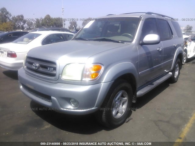 5TDZT34A32S115937 - 2002 TOYOTA SEQUOIA SR5 SILVER photo 2