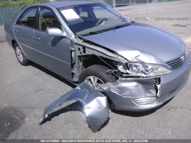 4T1BF30K15U600614 - 2005 TOYOTA CAMRY LE/XLE/SE 银色 照片 6