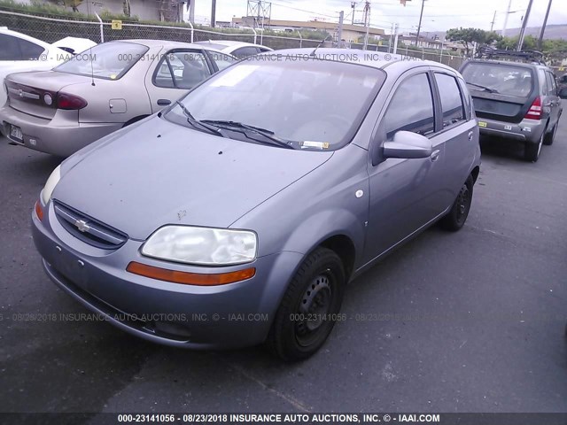 KL1TD66657B757143 - 2007 CHEVROLET AVEO LS GRAY photo 2