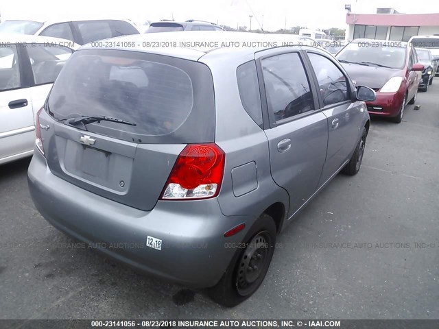 KL1TD66657B757143 - 2007 CHEVROLET AVEO LS GRAY photo 4