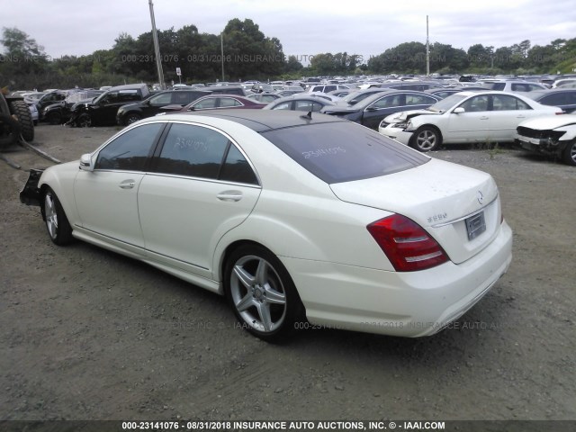 WDDNG8GB6AA321078 - 2010 MERCEDES-BENZ S 550 4MATIC WHITE photo 3