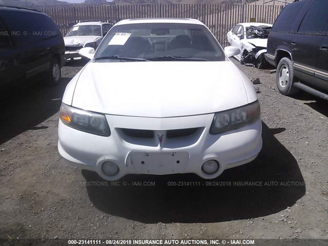 1G2HY54K724177469 - 2002 PONTIAC BONNEVILLE SLE WHITE photo 6