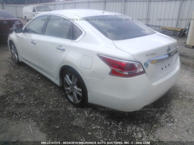 1N4BL3AP4DN478207 - 2013 NISSAN ALTIMA 3.5S/3.5SV/3.5SL WHITE photo 3