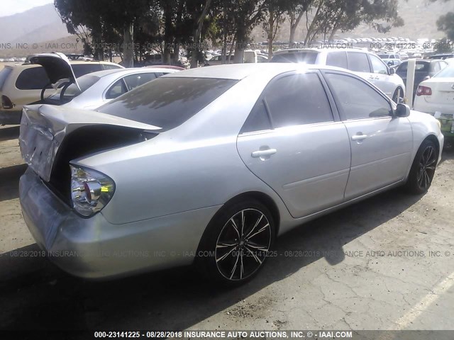 4T1BE32K95U043709 - 2005 TOYOTA CAMRY LE/XLE/SE Gümüş foto 4