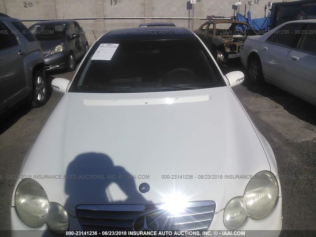 WDBRN47JX2A267849 - 2002 MERCEDES-BENZ C 230K SPORT COUPE WHITE photo 6