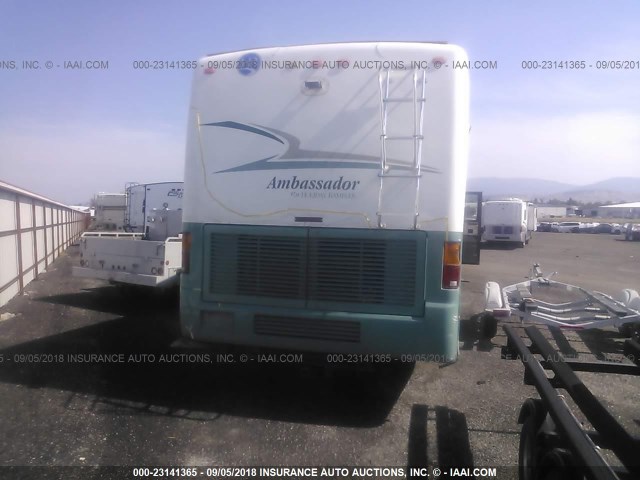 1RF12061021016204 - 2002 ROADMASTER RAIL EXECUTIVE SIGNATURE  WHITE photo 6