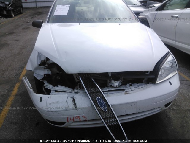 1FAFP34N37W127304 - 2007 FORD FOCUS ZX4/S/SE/SES WHITE photo 6