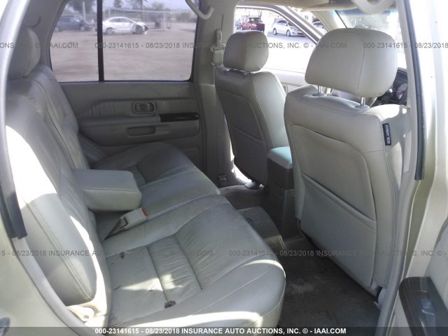 JNRAR07YXYW079708 - 2000 INFINITI QX4 GOLD photo 8