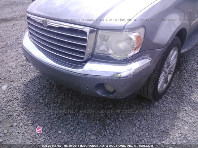 1A8HX58TX9F703764 - 2009 CHRYSLER ASPEN LIMITED GRAY photo 6