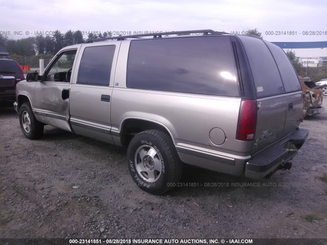 3GKFK16R0XG545870 - 1999 GMC SUBURBAN K1500 GRAY photo 3