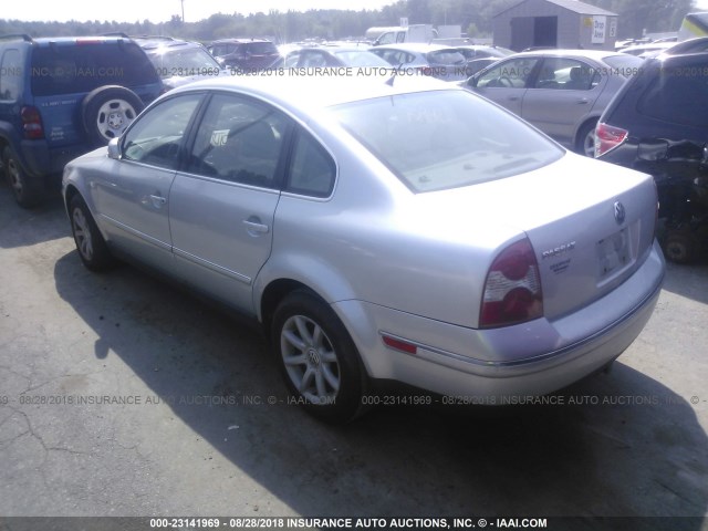 WVWPD63B64E173002 - 2004 VOLKSWAGEN PASSAT GLS SILVER photo 3