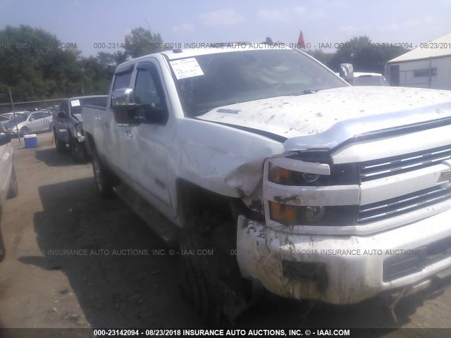 1GC1KWE81GF245459 - 2016 CHEVROLET SILVERADO K2500 HEAVY DUTY LTZ WHITE photo 6