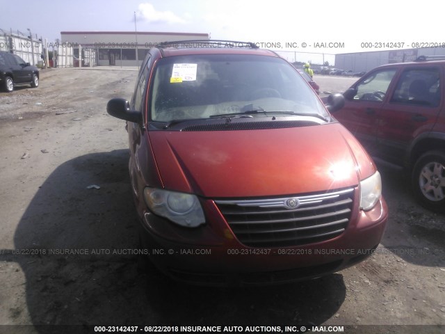 2A4GP54L06R729359 - 2006 CHRYSLER TOWN & COUNTRY TOURING RED photo 6