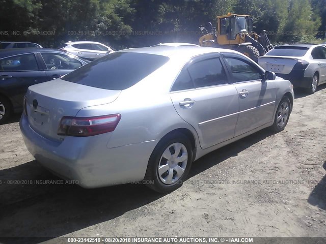 4T1BE46K97U182791 - 2007 TOYOTA CAMRY NEW GENERAT CE/LE/XLE/SE SILVER photo 4