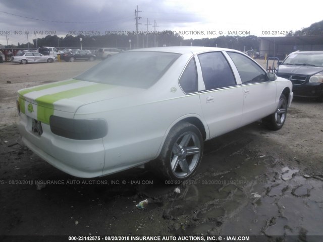 1G1BL52PXTR152058 - 1996 CHEVROLET CAPRICE / IMPALA CLASSIC/SS WHITE photo 4