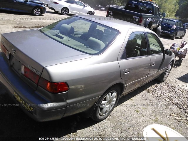 4T1BG22K0YU621527 - 2000 TOYOTA CAMRY CE/LE/XLE თაფლისფერი ფოტო 4