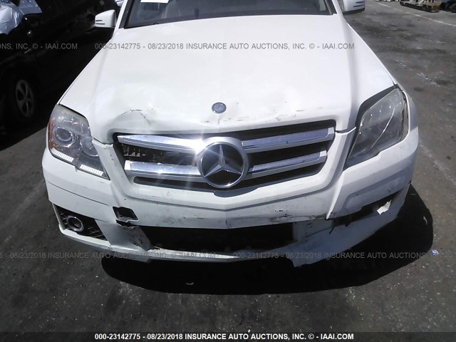 WDCGG5GB4AF519317 - 2010 MERCEDES-BENZ GLK 350 WHITE photo 6