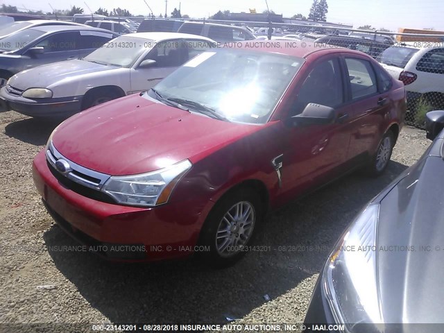 1FAHP35N88W118512 - 2008 FORD FOCUS SE/SEL/SES RED photo 2