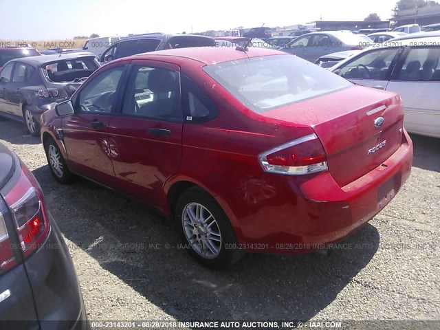 1FAHP35N88W118512 - 2008 FORD FOCUS SE/SEL/SES RED photo 3