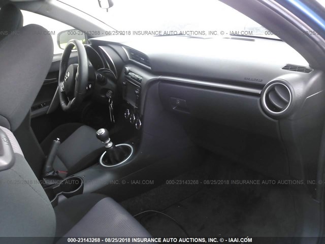 JTKJF5C78E3078811 - 2014 TOYOTA SCION TC 蓝色 照片 5