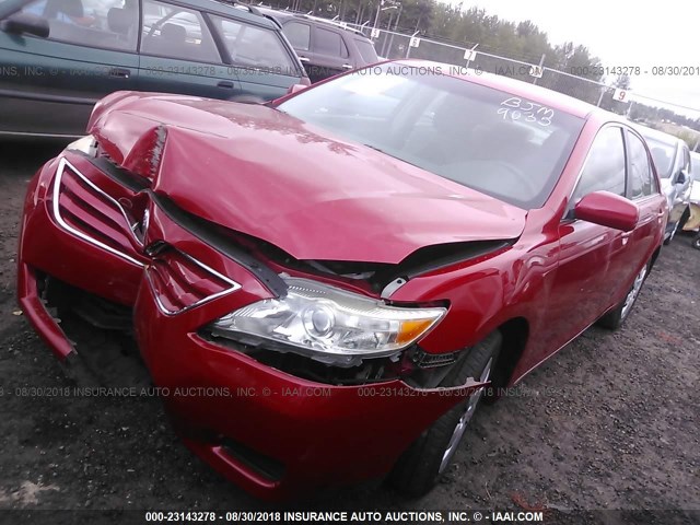 4T4BF3EK8AR001606 - 2010 TOYOTA CAMRY SE/LE/XLE 红色 照片 2