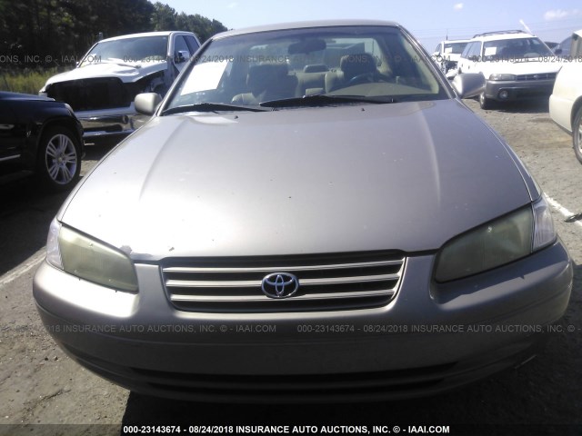 4T1BG22K2XU902663 - 1999 TOYOTA CAMRY CE/LE/XLE 棕色 照片 6