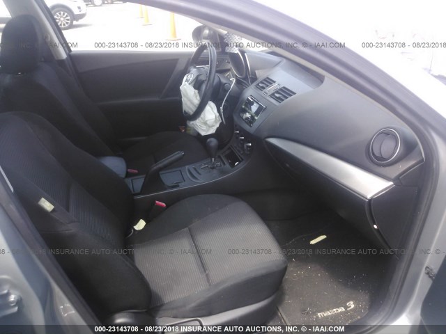 JM1BL1TF3D1766830 - 2013 MAZDA 3 I GRAY photo 5